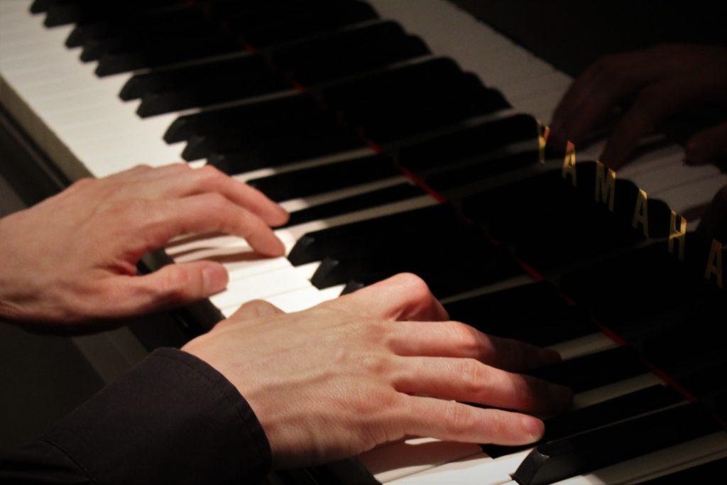 The correct piano fingering